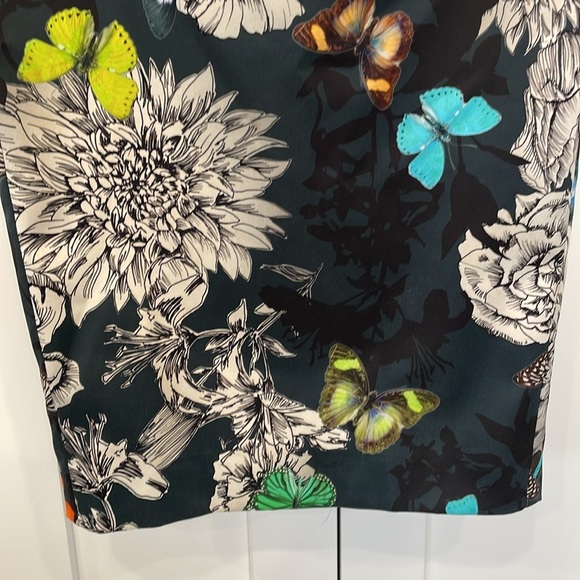 Marc Cain Floral Print Pencil Skirt Size 2 - Picture 3 of 13